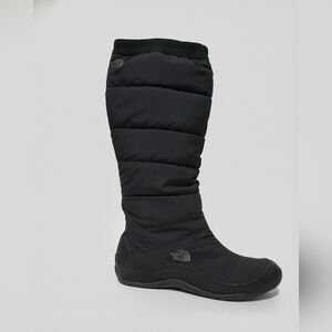 The North Face Women's Black Nuptse 550 Fill Down Boots